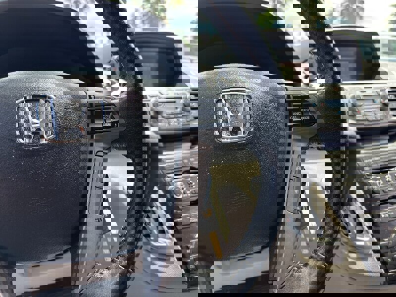 Used 2012 Honda Odyssey Touring image 25