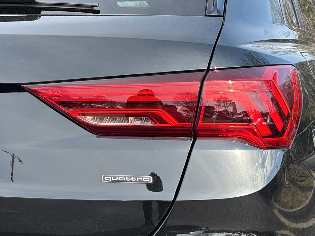 Used 2024 Audi Q3 2.0T Premium Plus image 13