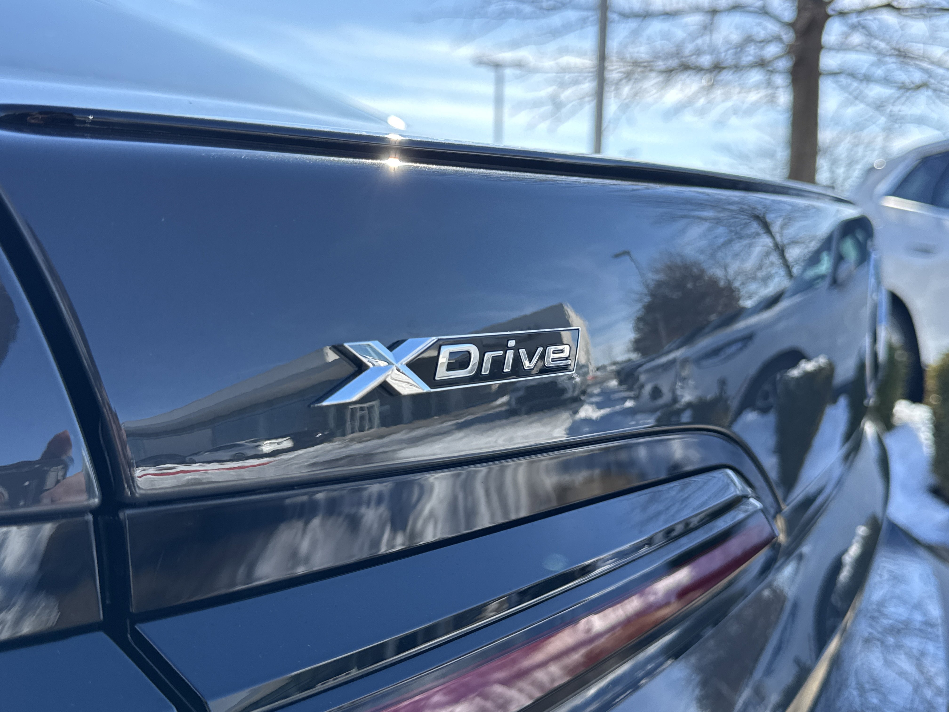 New 2026 BMW 750e xDrive w/ Luxury Rear Seating Package AWD/4WD image 8