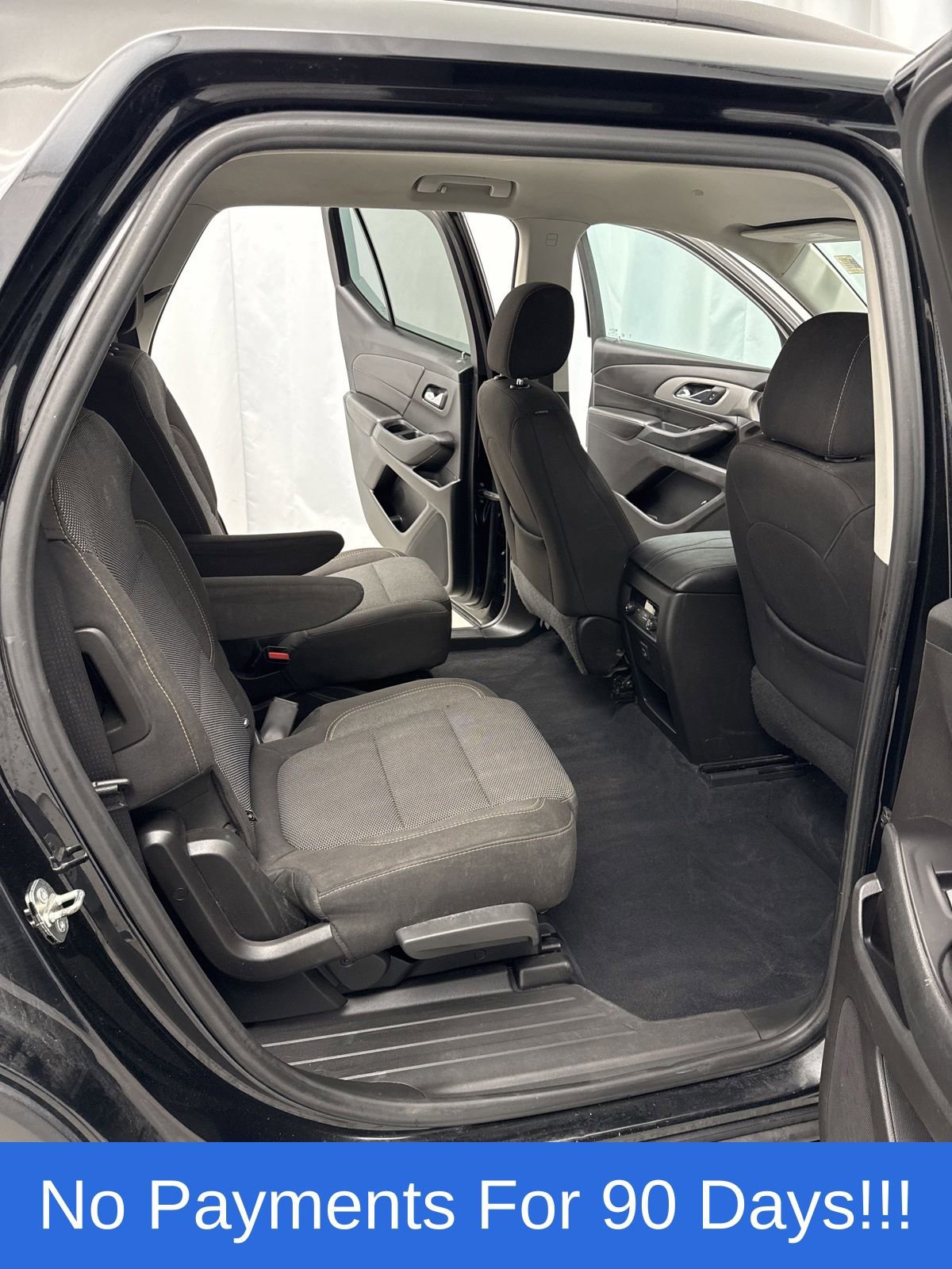 Used 2018 Chevrolet Traverse LT image 26