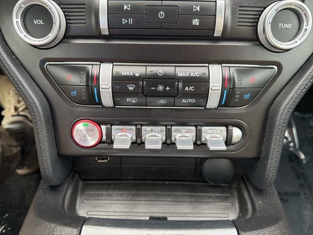 Used 2020 Ford Mustang Premium RWD image 30