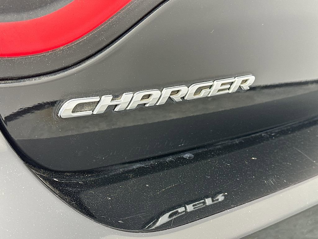 Used 2020 Dodge Charger SXT w/ Leather Interior Group image 29