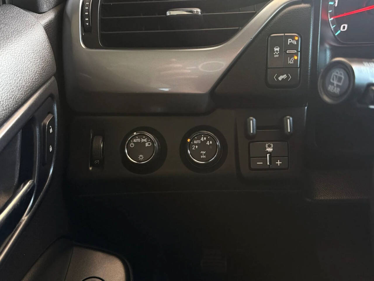 Used 2015 Chevrolet Suburban LT w/ Max Trailering Package AWD/4WD image 11