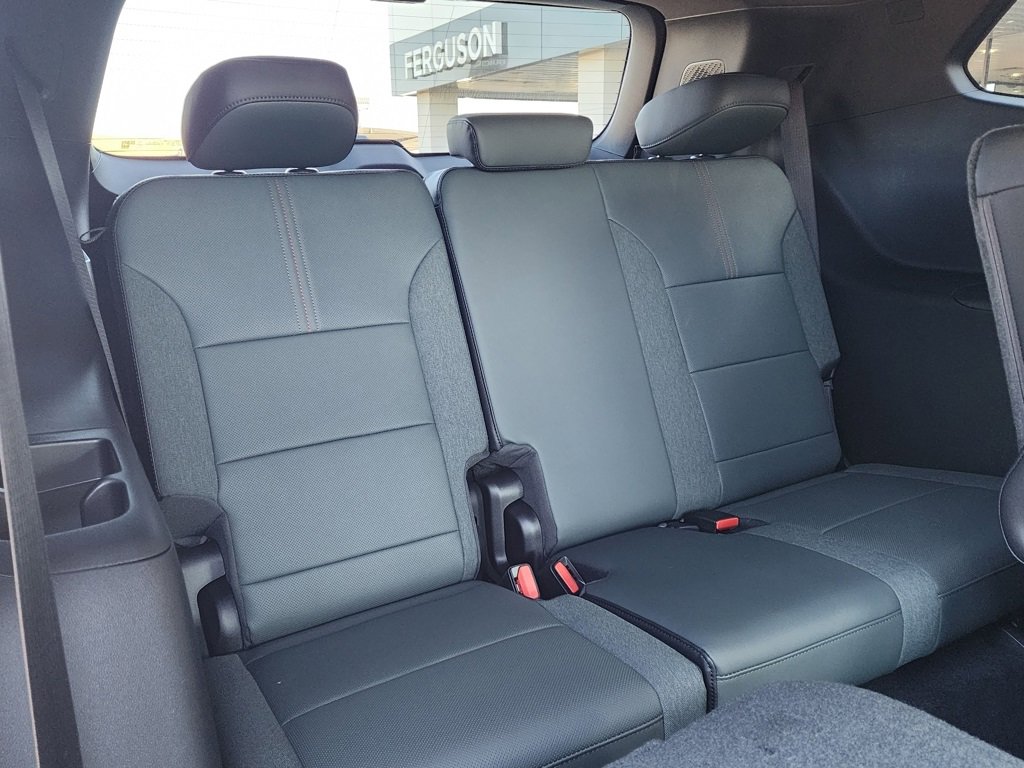 New 2026 GMC Acadia AT4 w/ Super Cruise Package image 50