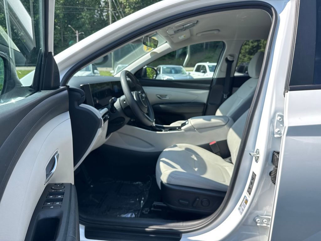 Used 2025 Hyundai Tucson SEL AWD/4WD image 12