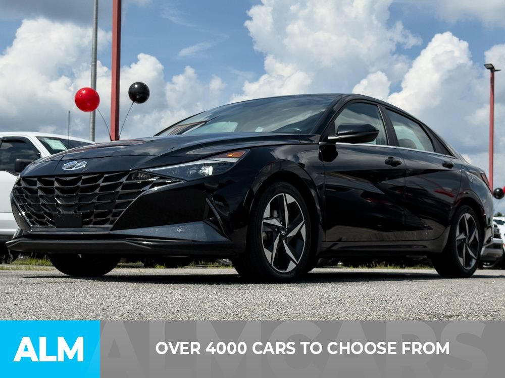 Used 2023 Hyundai Elantra Limited FWD image 2