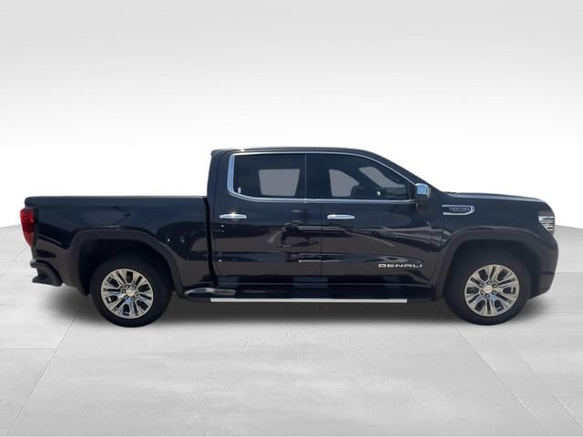 Used 2023 GMC Sierra 1500 Denali w/ Technology Package AWD/4WD image 9