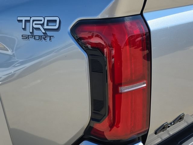 Used 2025 Toyota Tacoma TRD Sport w/ TRD Sport Upgrade Package AWD/4WD image 36