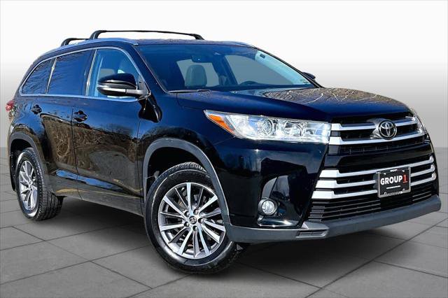 Certified 2018 Toyota Highlander XLE image 3