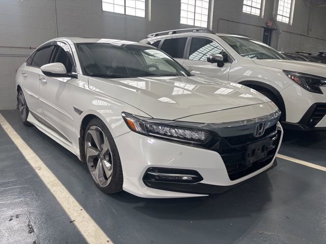 Used 2018 Honda Accord Touring image 12