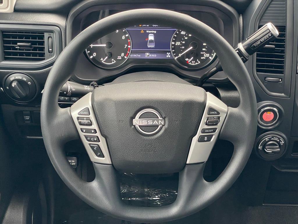 Used 2024 Nissan Titan SV image 12