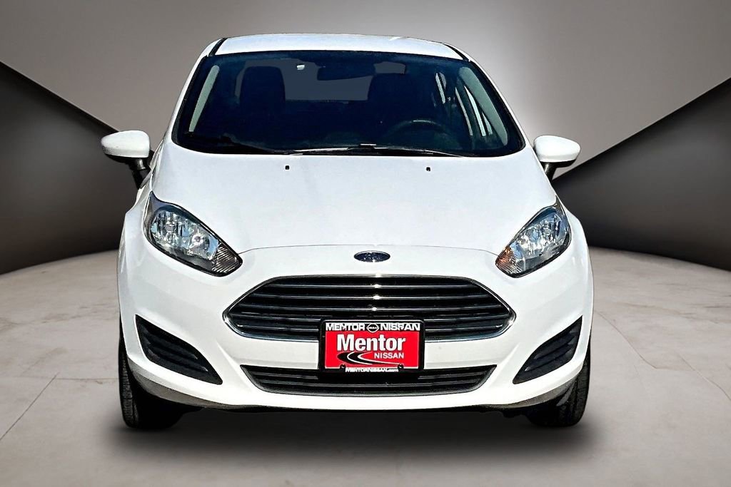 Used 2017 Ford Fiesta SE FWD image 2