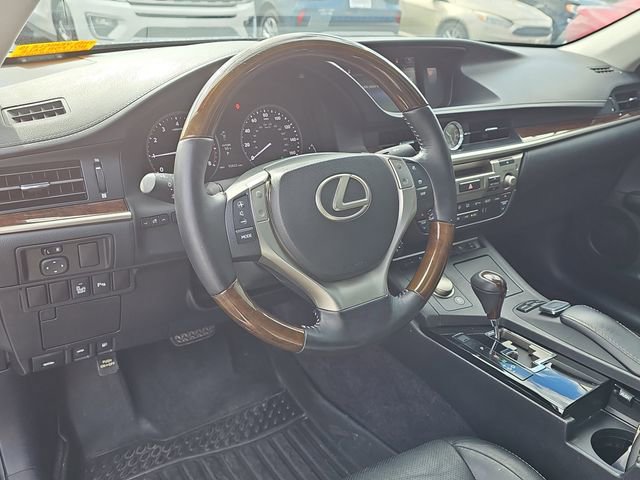 Used 2015 Lexus ES 350 w/ Luxury Package image 15