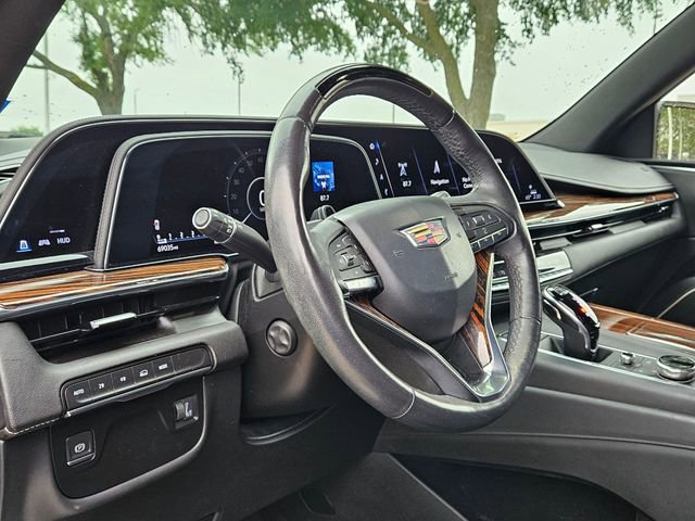 Used 2022 Cadillac Escalade ESV Premium Luxury AWD/4WD image 7