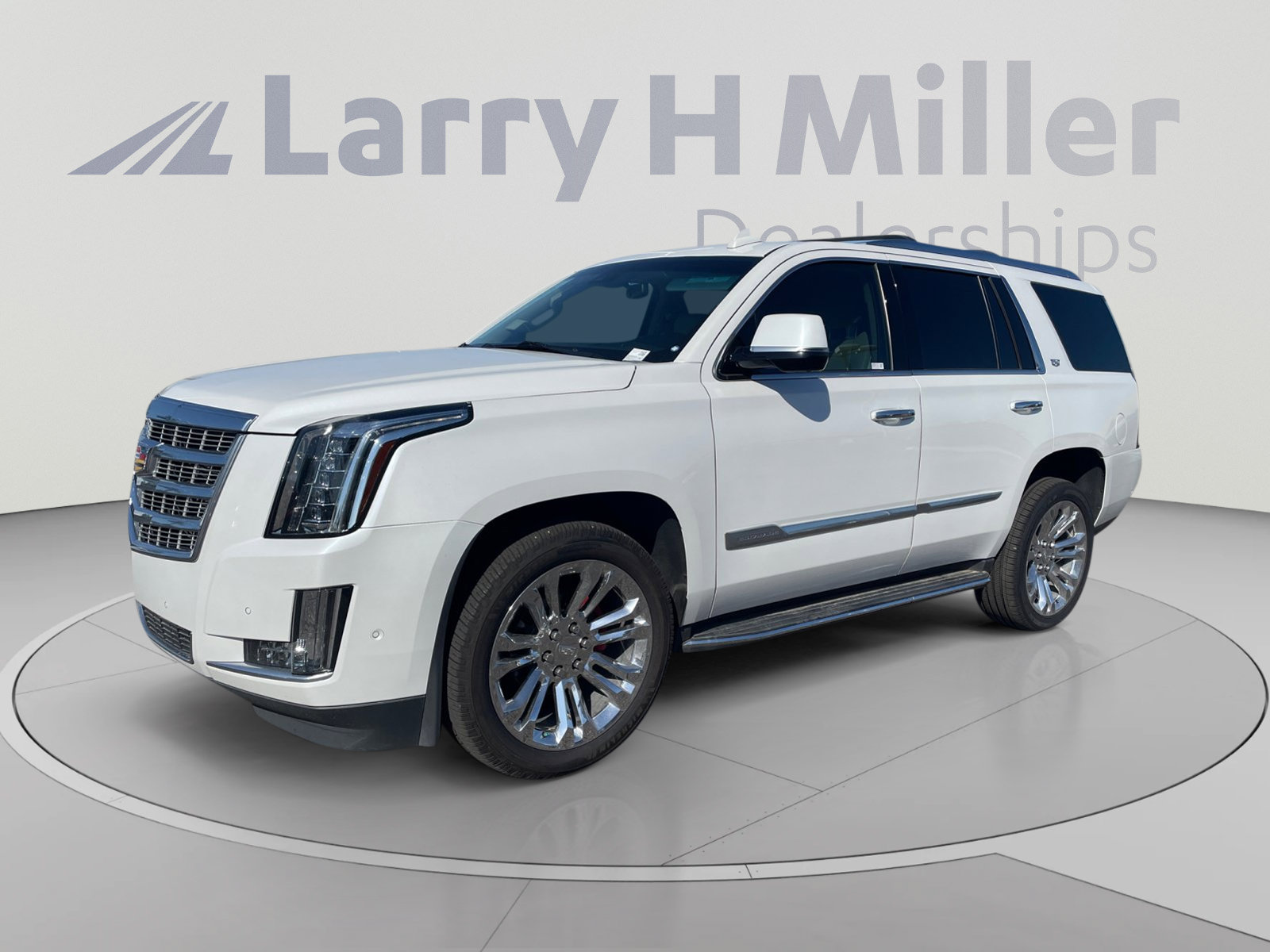 Used 2020 Cadillac Escalade Luxury w/ LPO, Radiant Package AWD/4WD image 1