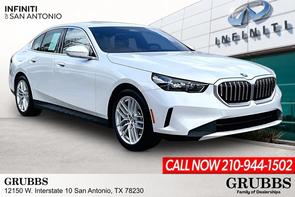 Used 2025 BMW 530i w/ Premium Package RWD image 1