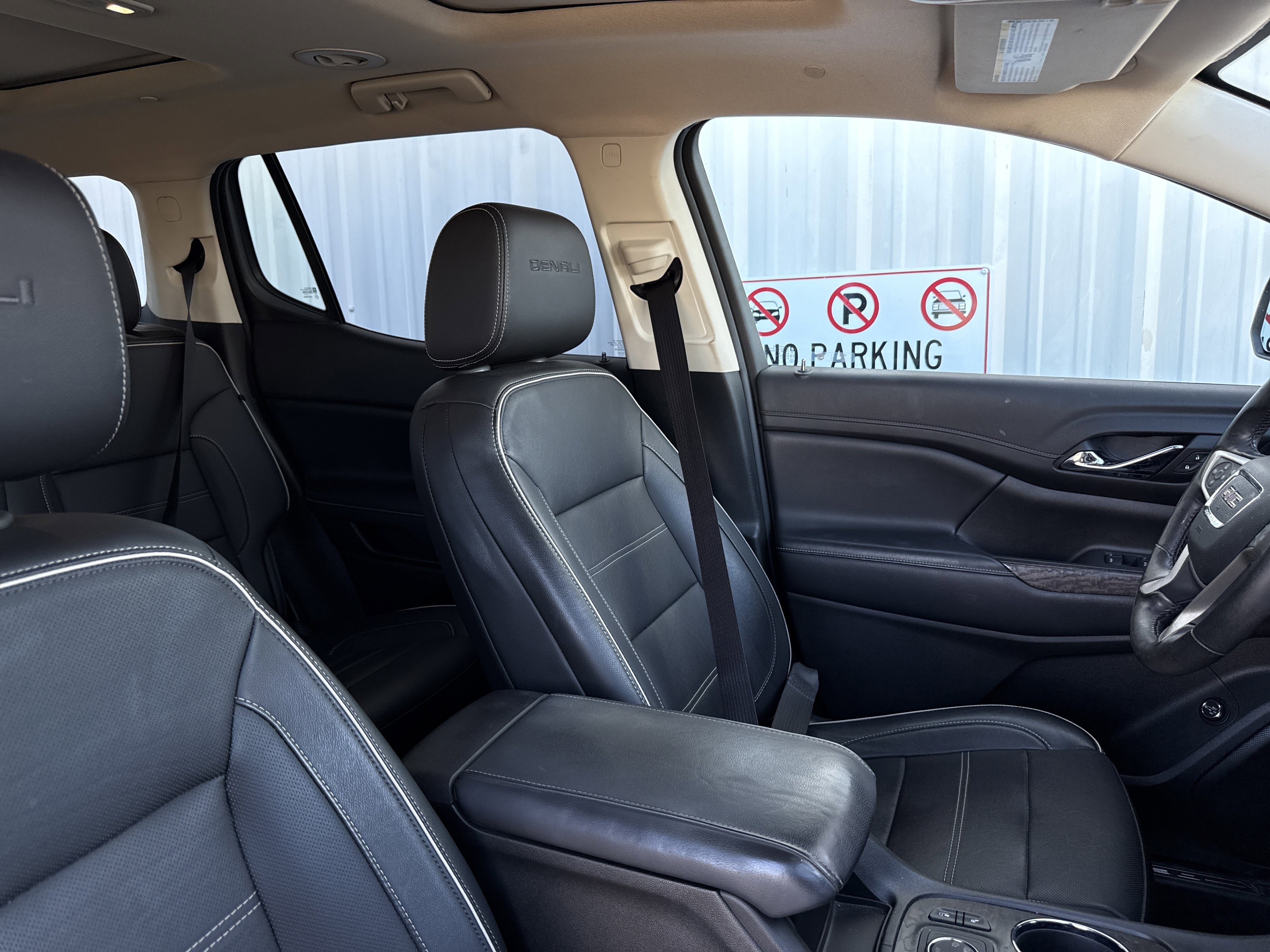 Used 2020 GMC Acadia Denali w/ LPO, 'HIT The Road' Package image 42