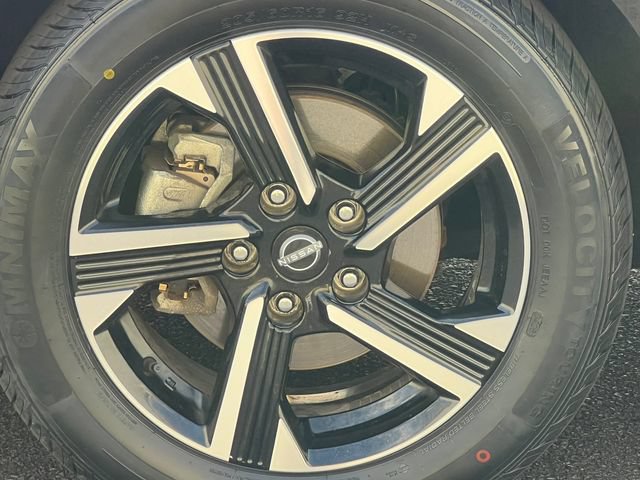 Used 2024 Nissan Sentra SV FWD image 6