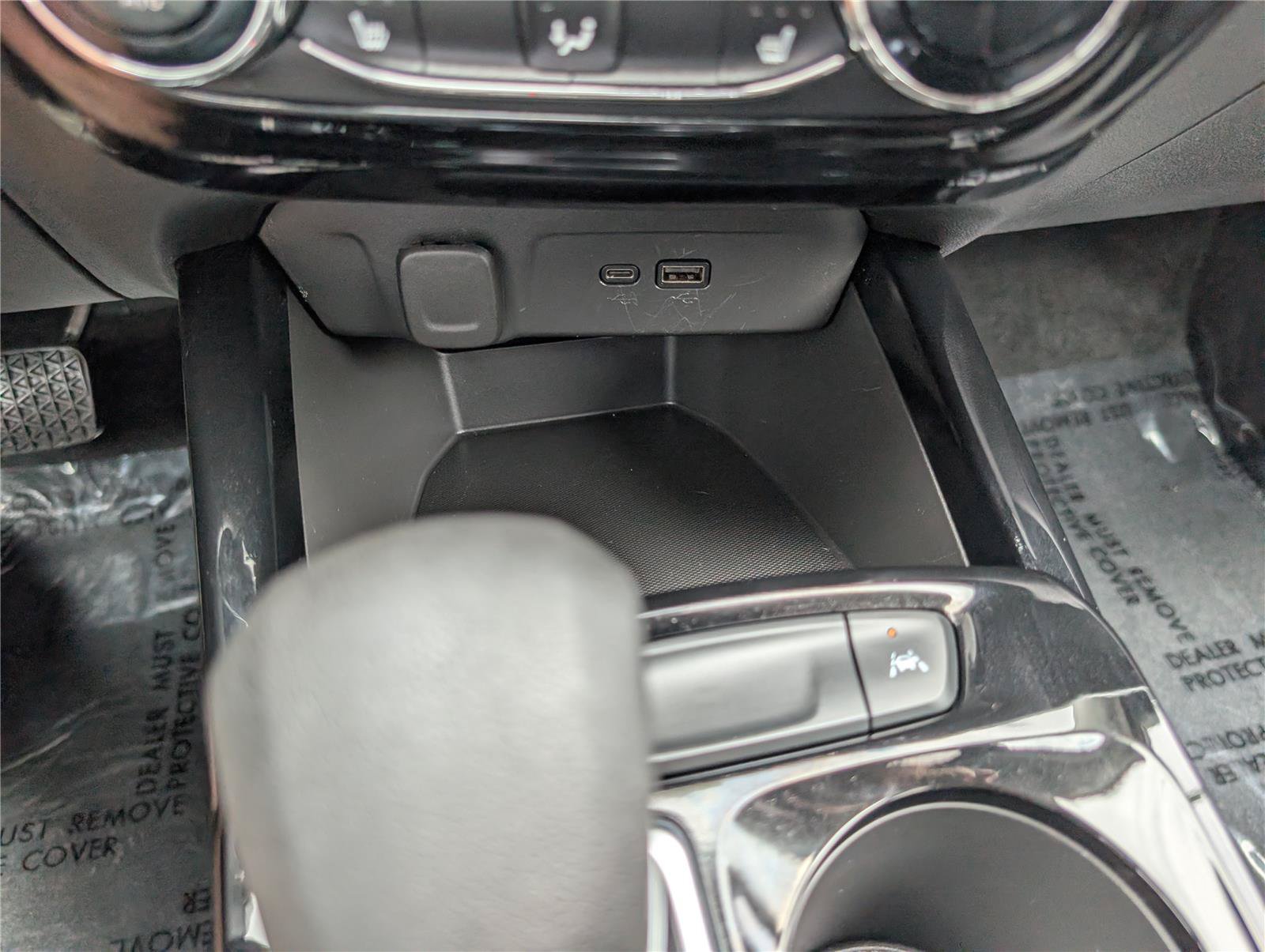 Used 2024 Chevrolet Trax LT w/ Driver Confidence Package FWD image 24