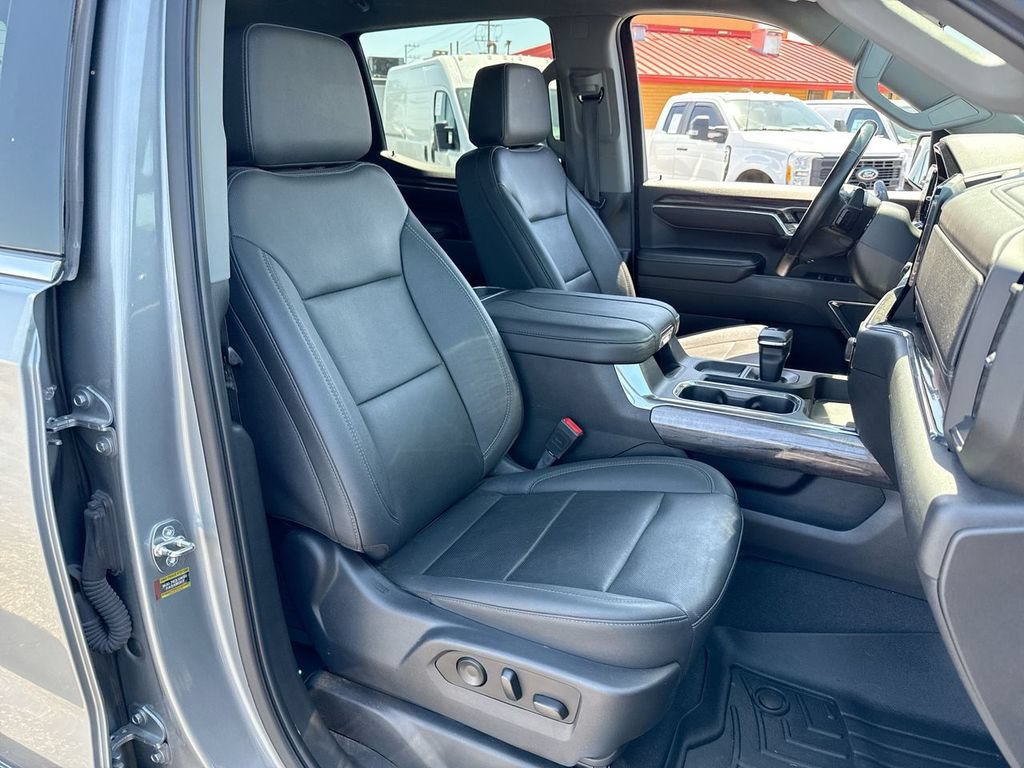 Used 2023 Chevrolet Silverado 1500 LTZ w/ LTZ Convenience Package II AWD/4WD image 25