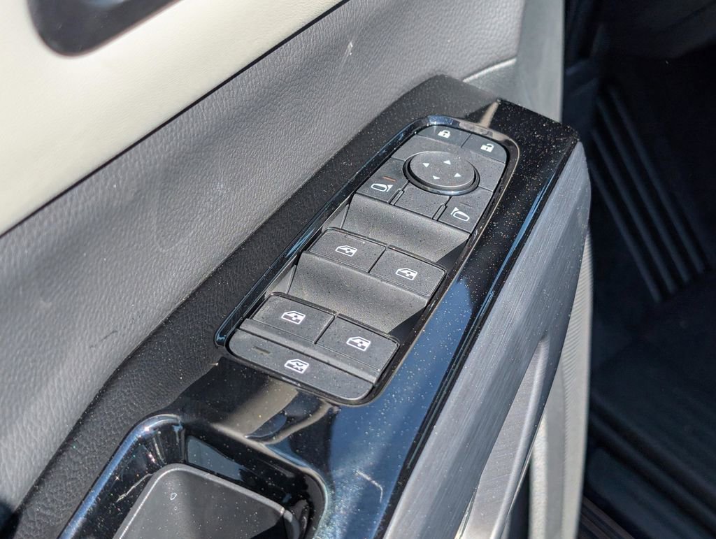 New 2026 Nissan Pathfinder SL FWD image 16
