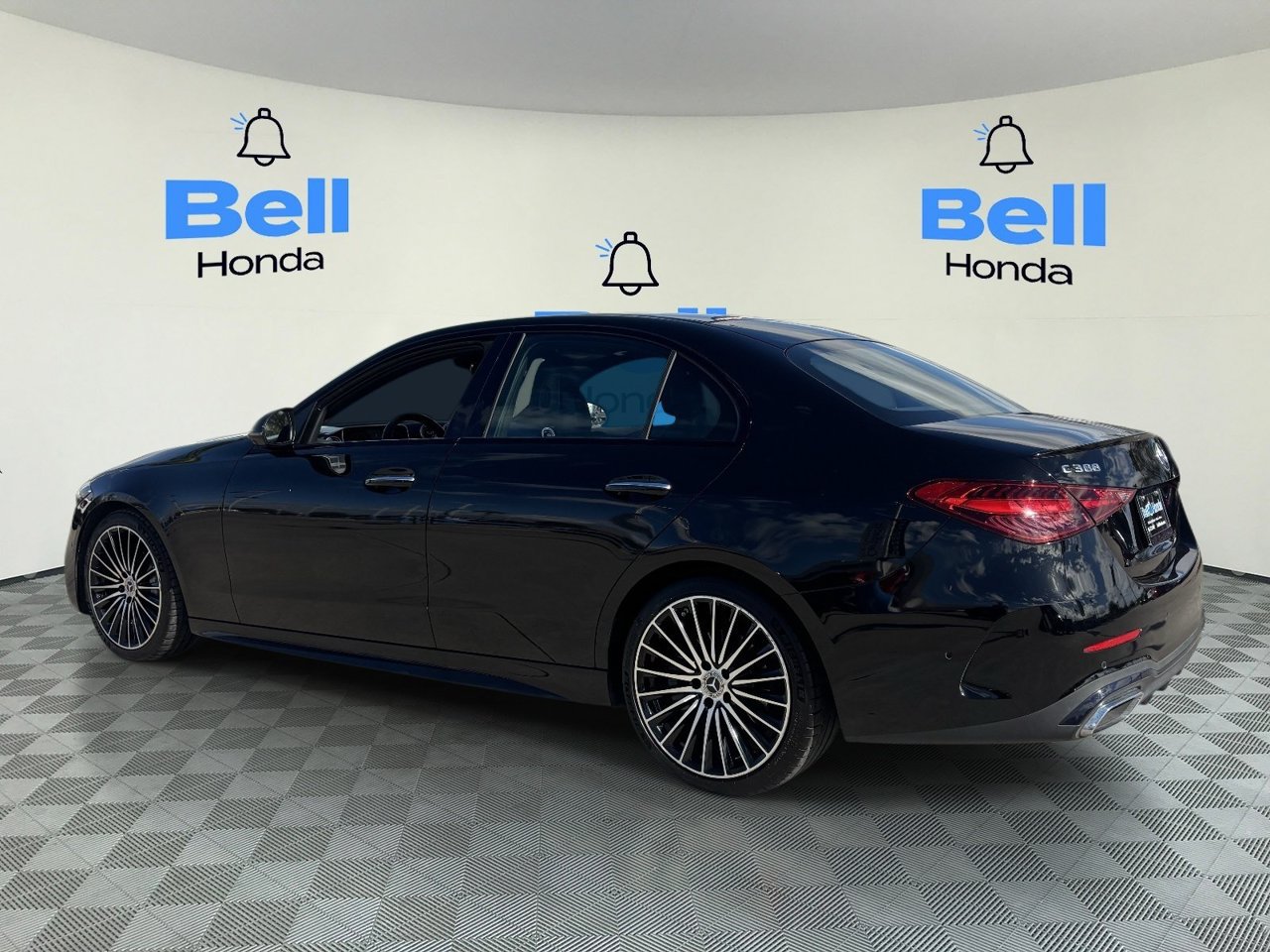 Used 2022 Mercedes-Benz C 300 Sedan image 3