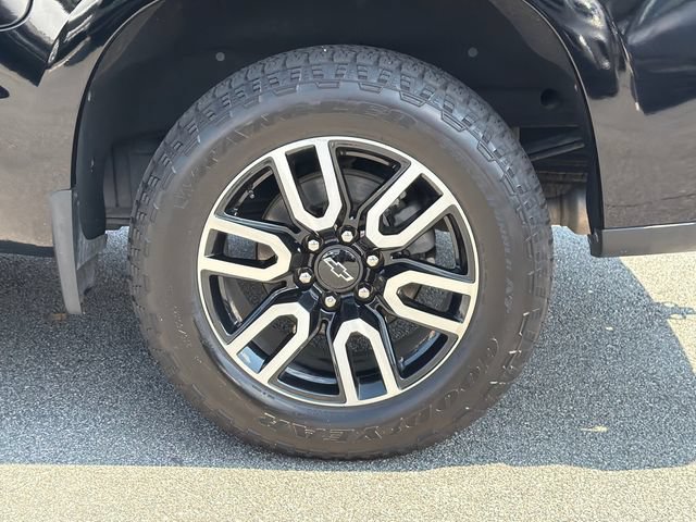 Used 2020 Chevrolet Silverado 1500 High Country w/ Technology Package AWD/4WD image 21