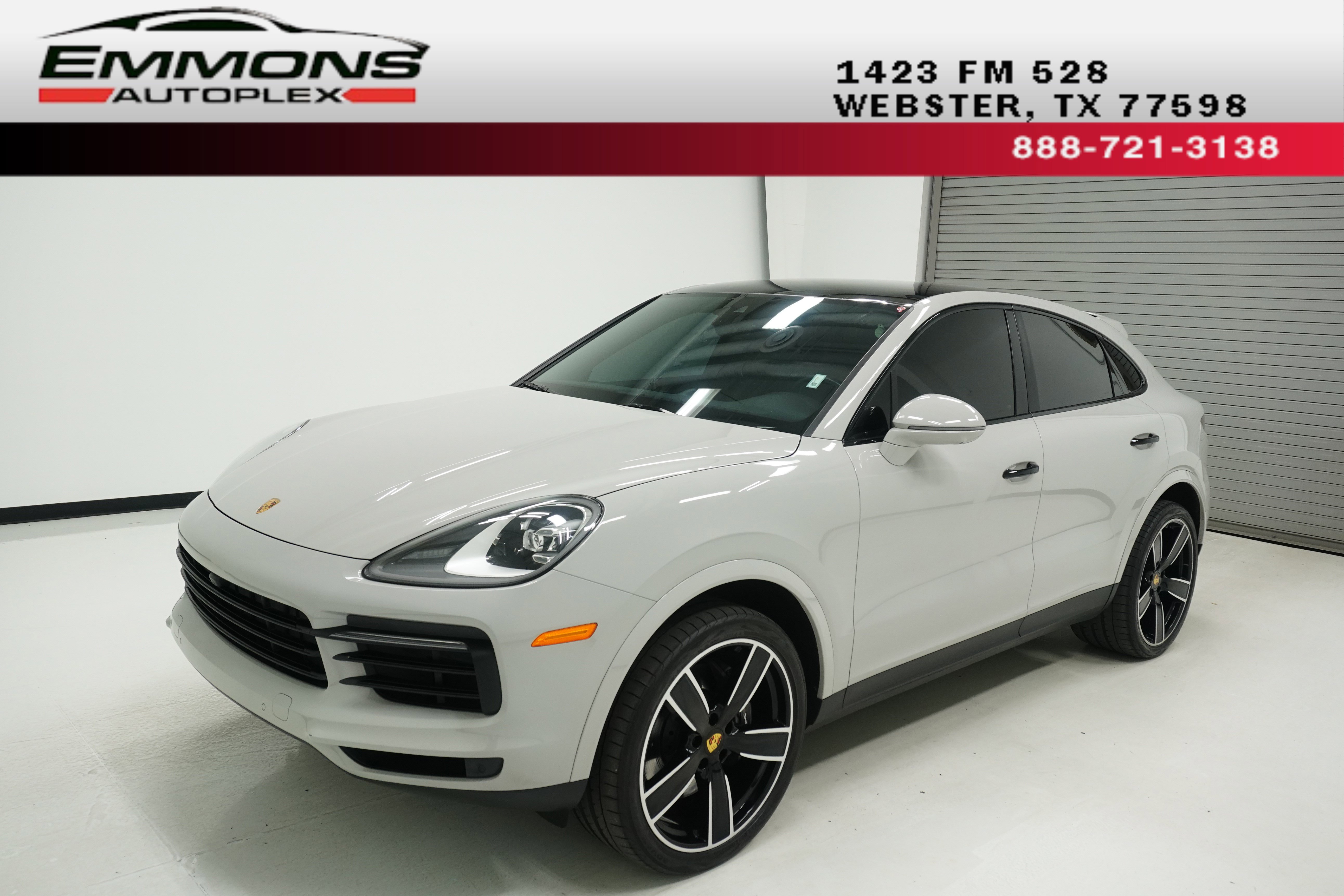 Used 2022 Porsche Cayenne Coupe AWD/4WD image 1