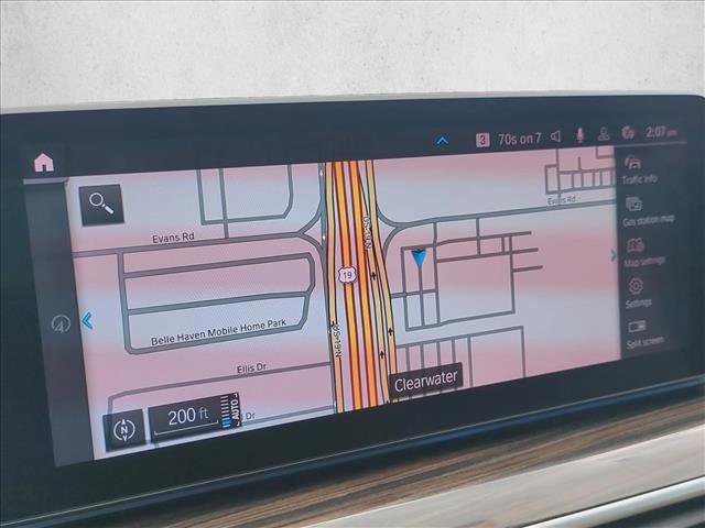 Used 2021 BMW 530e w/ Premium Package image 13