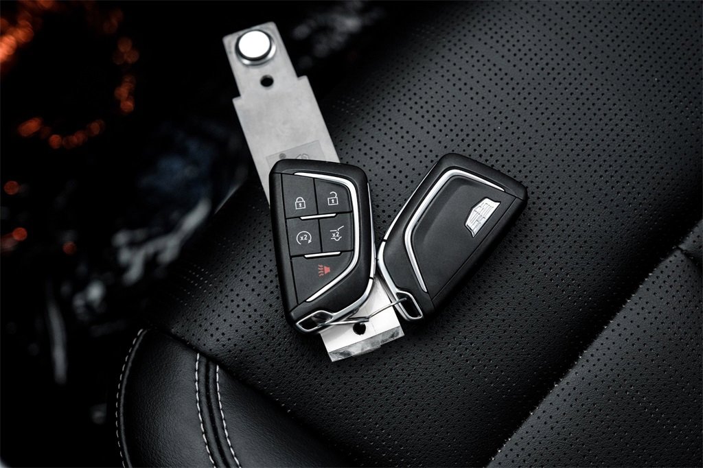 Used 2024 Cadillac Lyriq Luxury w/ LPO, Floor Liner Package image 60