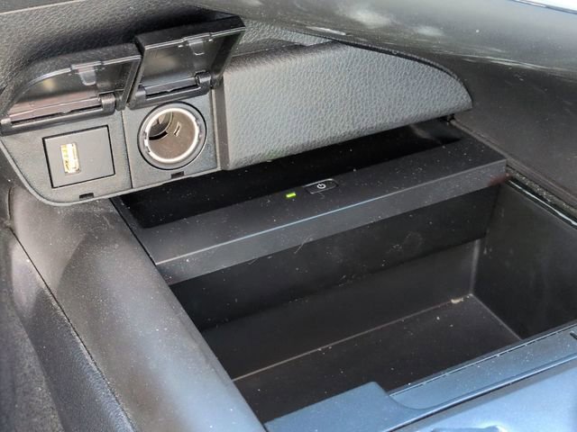 Used 2024 Toyota Camry XLE w/ Navigation Package image 21