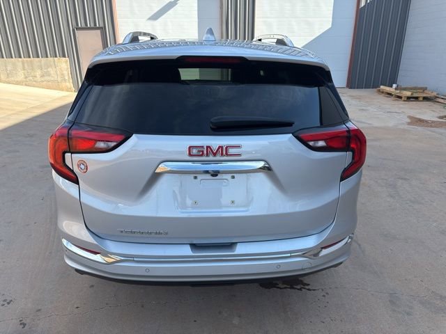 Used 2021 GMC Terrain Denali w/ Denali Premium Package image 7