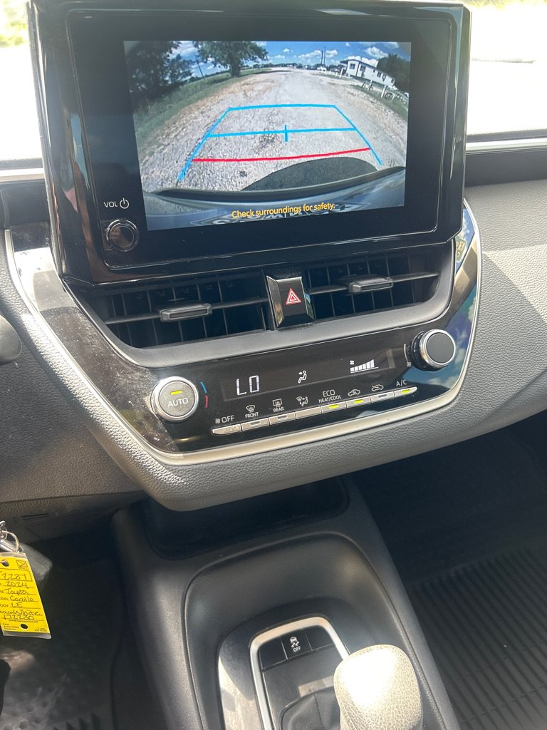 Used 2024 Toyota Corolla LE FWD image 12