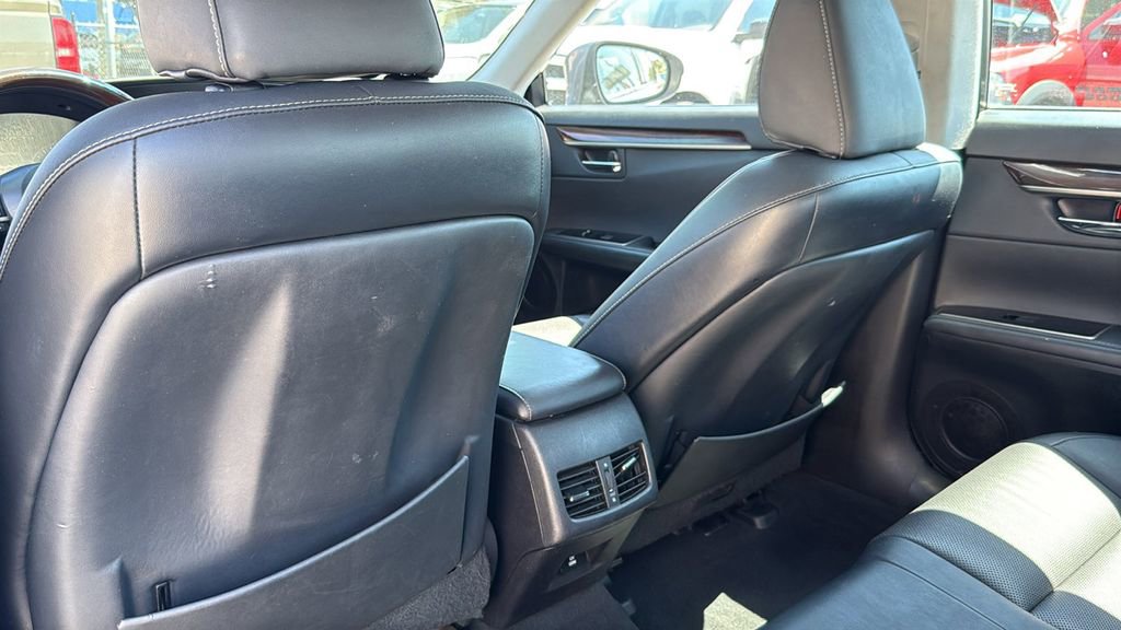 Used 2017 Lexus ES 350 w/ Navigation System Package image 16