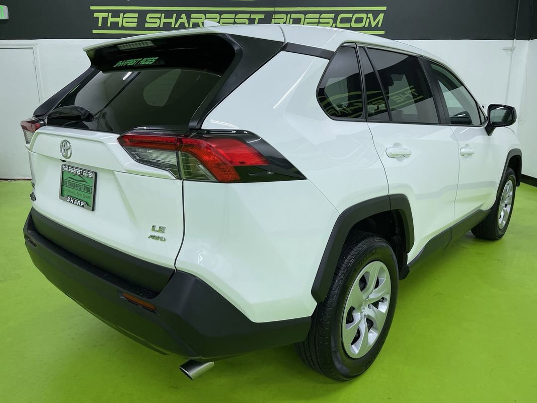 Used 2024 Toyota RAV4 LE image 10