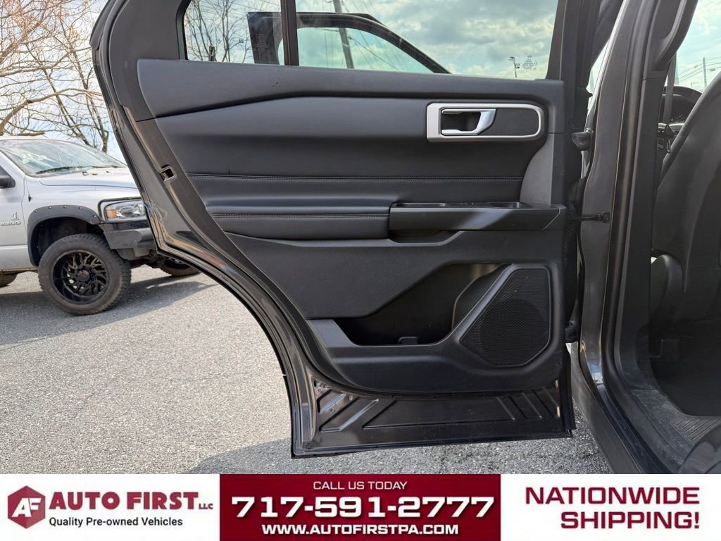 Used 2020 Ford Explorer XLT w/ Equipment Group 202A image 12