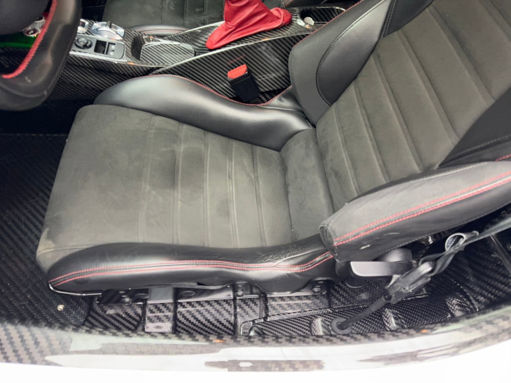 Used 2018 Alfa Romeo 4C Base image 24