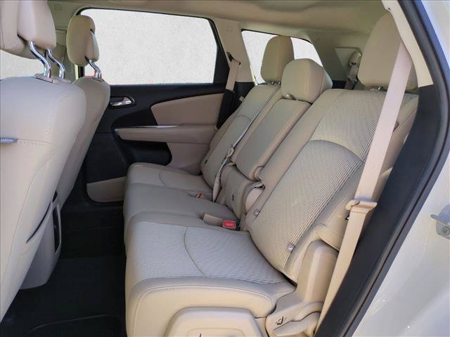 Used 2019 Dodge Journey SE FWD image 14