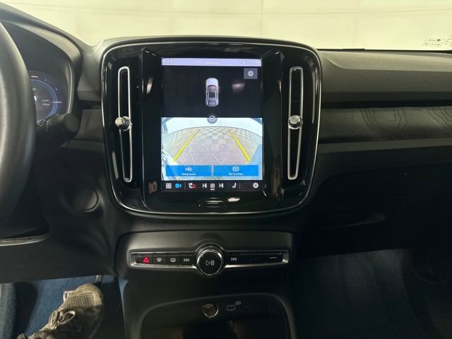 Used 2023 Volvo C40 P8 Recharge Ultimate image 21