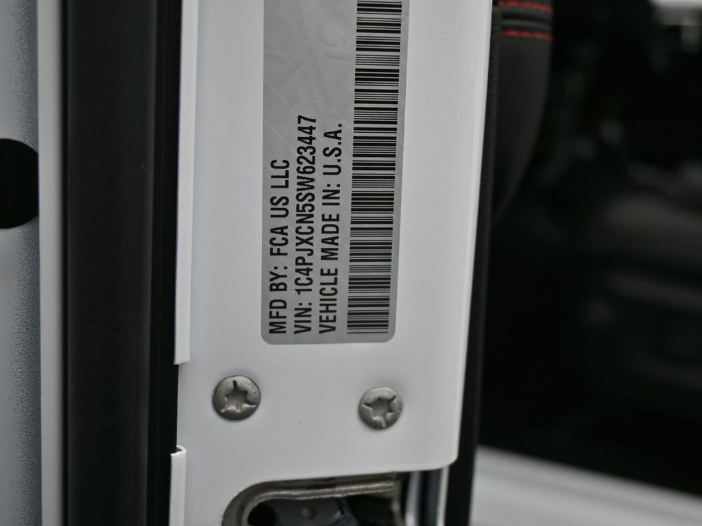 Used 2025 Jeep Wrangler Rubicon w/ Xtreme 35 Tire Package AWD/4WD image 16