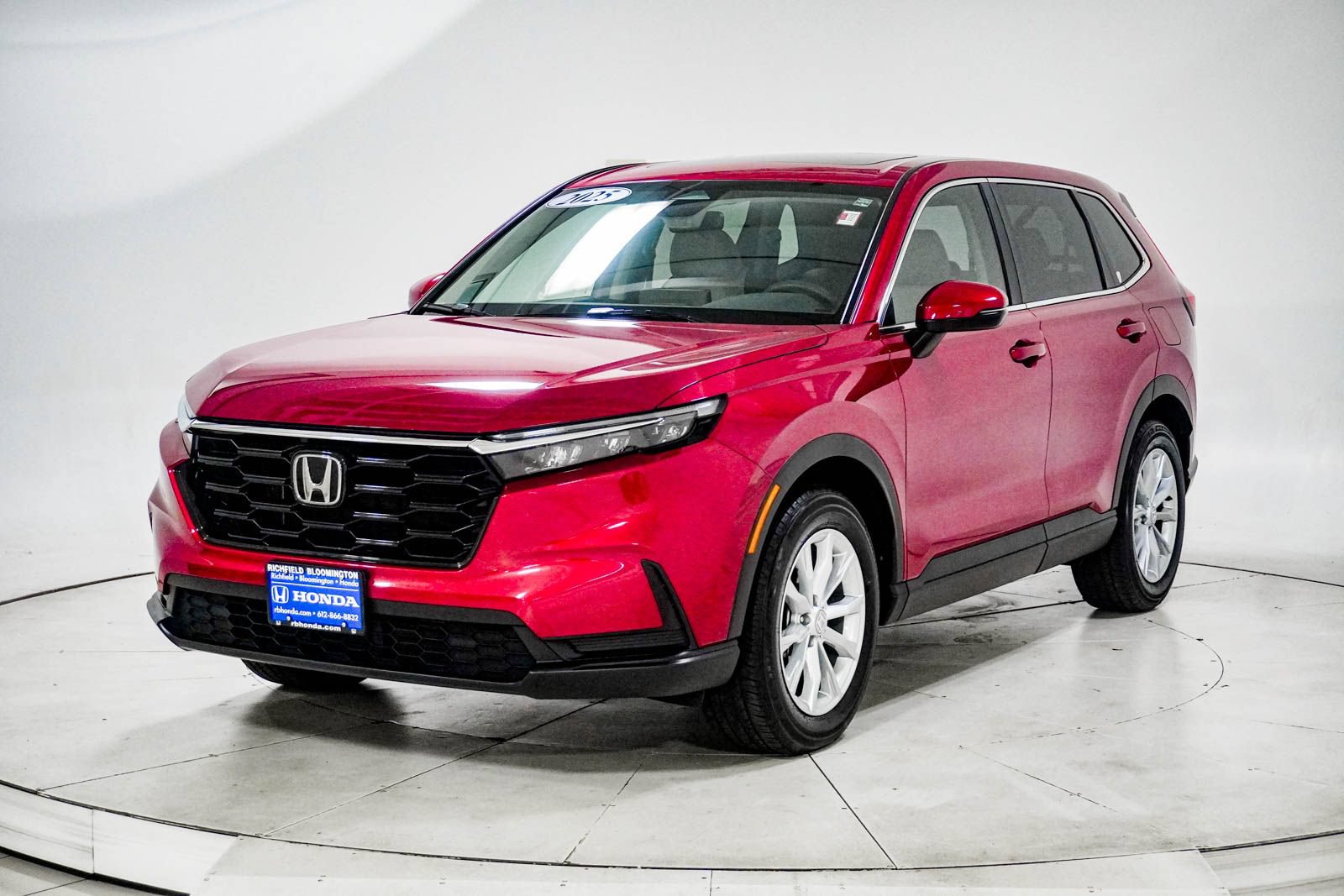 Used 2025 Honda CR-V EX image 3