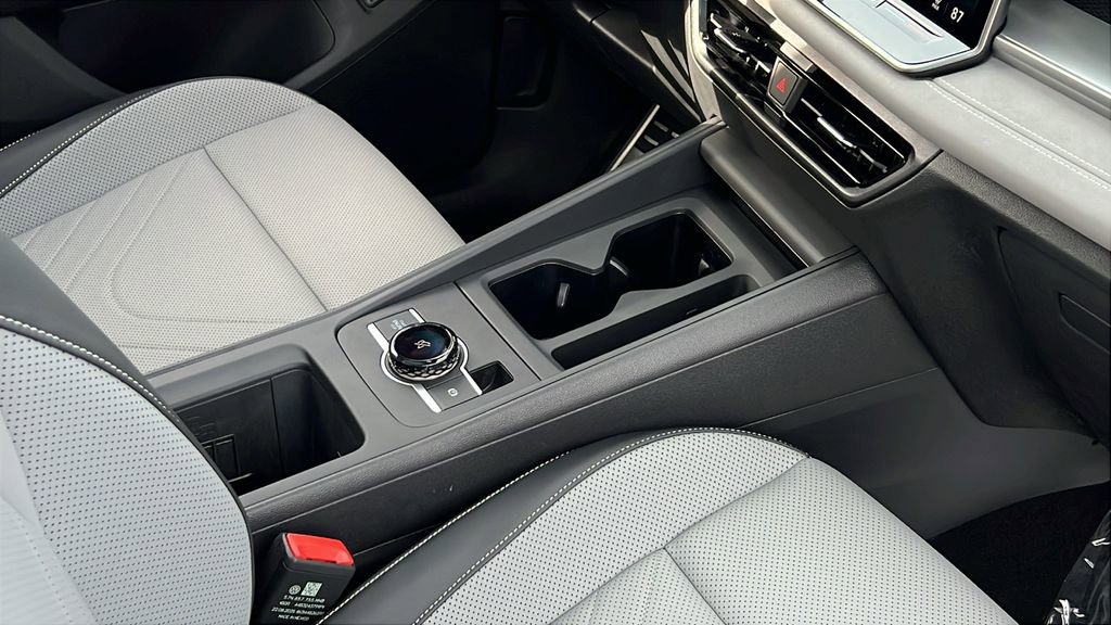 New 2026 Volkswagen Tiguan SE R-Line image 12