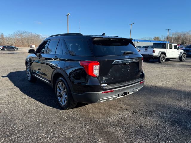 Used 2022 Ford Explorer XLT w/ Equipment Group 202A image 23
