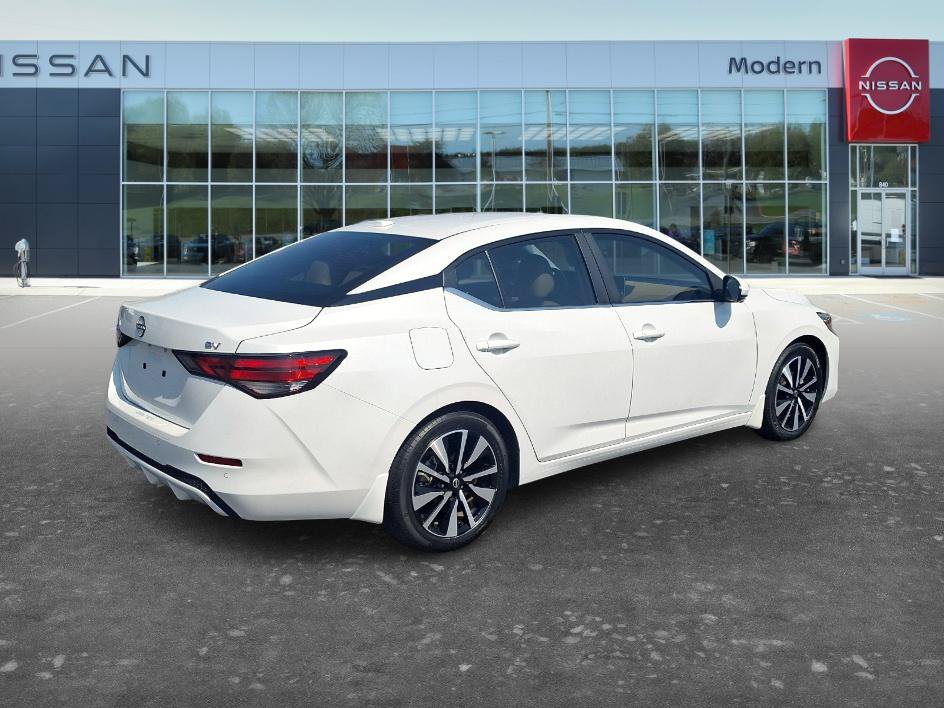 Used 2024 Nissan Sentra SV w/ SV Premium Package FWD image 5