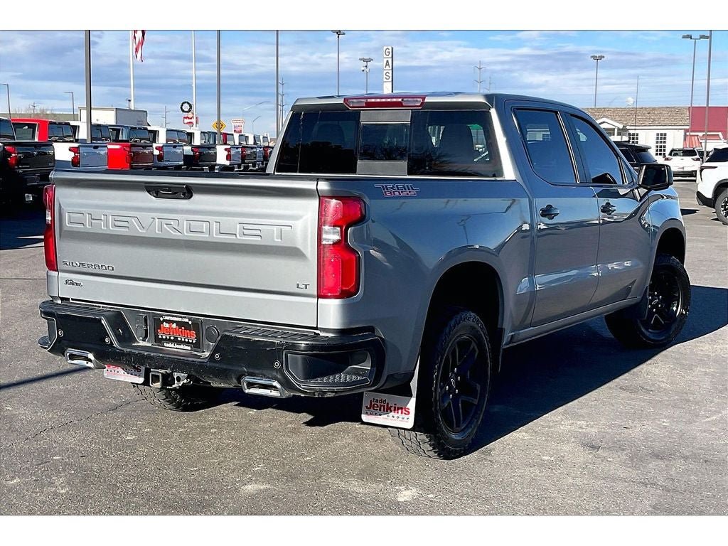 Used 2024 Chevrolet Silverado 1500 LT Trail Boss w/ Convenience Package II AWD/4WD image 15