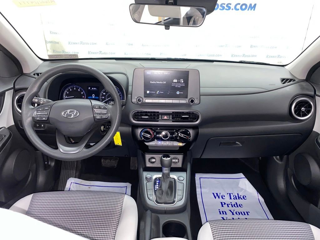 Used 2023 Hyundai Kona SE image 23