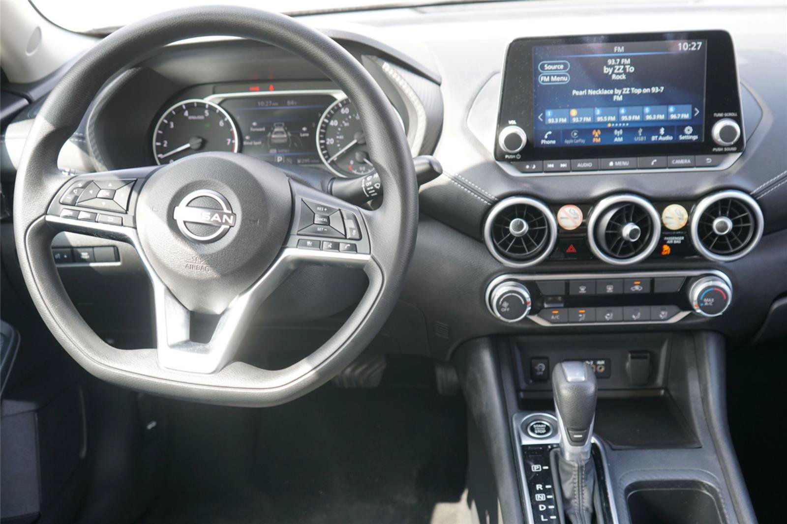 Used 2024 Nissan Sentra SV FWD image 25