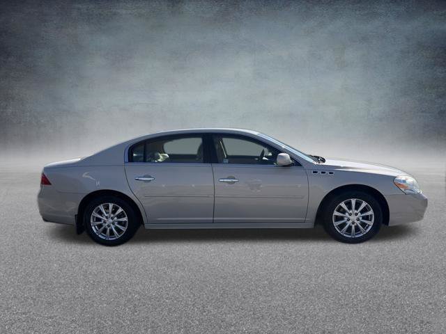 Used 2011 Buick Lucerne CXL FWD image 4
