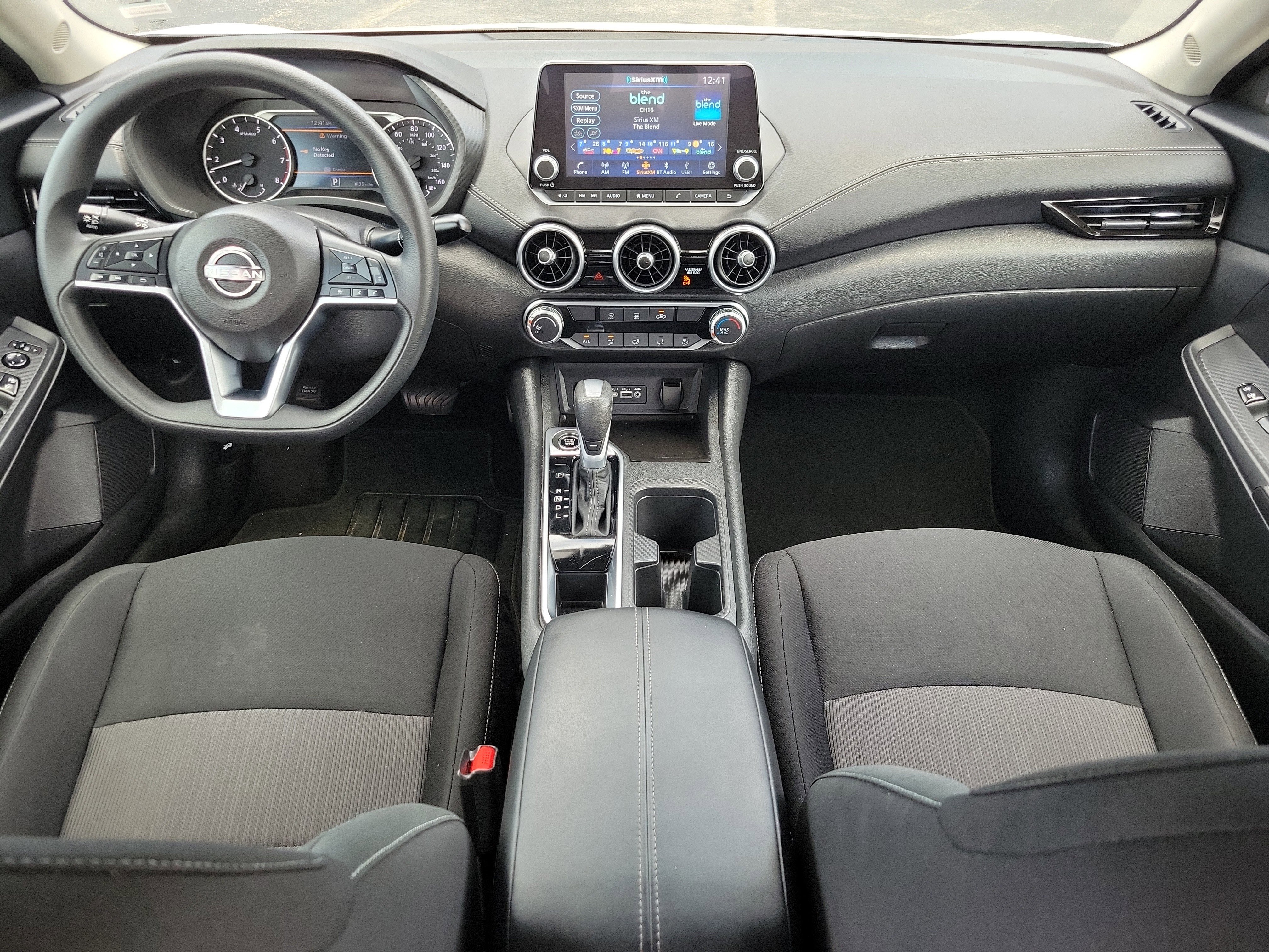 Used 2025 Nissan Sentra SV FWD image 9