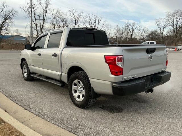 Used 2019 Nissan Titan S w/ S Utility Package image 4